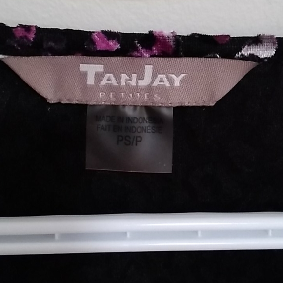 Tanjay Blouse - Picture 3 of 4